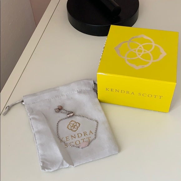 Kendra Scott Rose Quartz Bracelet - Picture 1 of 4